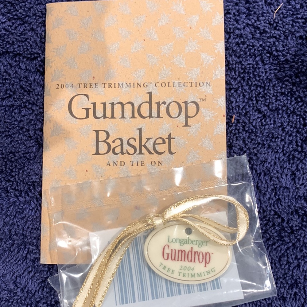 Longaberger 2004 Tree Trimming Collection Gumdrop basket set. - Picture 6 of 11